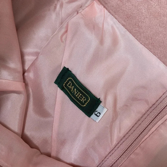 VINTAGE - Light Pink 1980’s Bohemian Danier Suede Leather Skirt - Picture 3 of 9